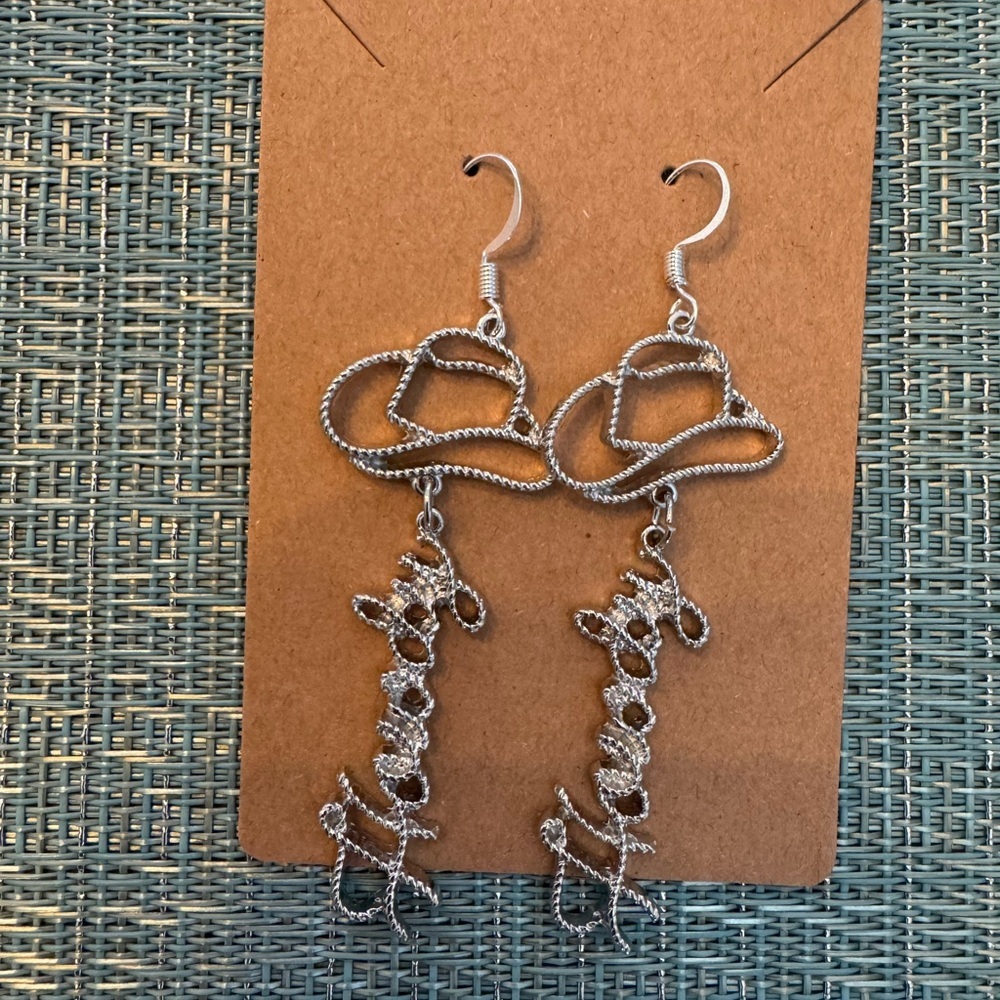 Silver Cowgirl Hat  Dangle Earrings New
